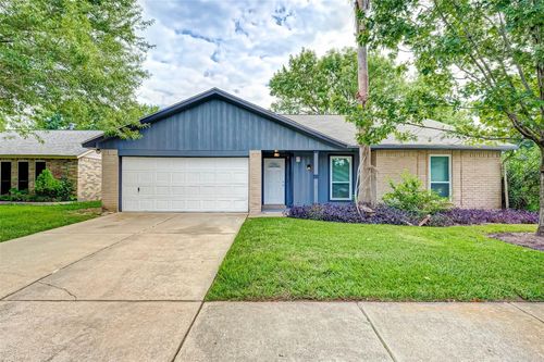 6802 Glenray Dr, Houston, TX, 77084-1021 | Card Image