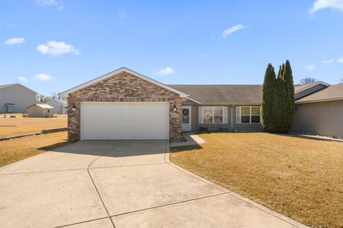 4401 W 73rd Ct, Merrillville, IN, 46410-7870 | Card Image