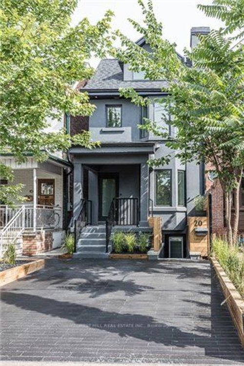 20 St Annes Rd, Toronto, ON, M6J2C1 | Card Image