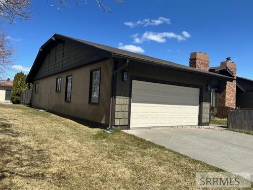1301 Laurel Dr, Idaho Falls, ID, 83404-6272 | Card Image