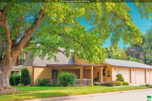 307 9th St Se, Le Mars, IA, 51031-2619 | Card Image