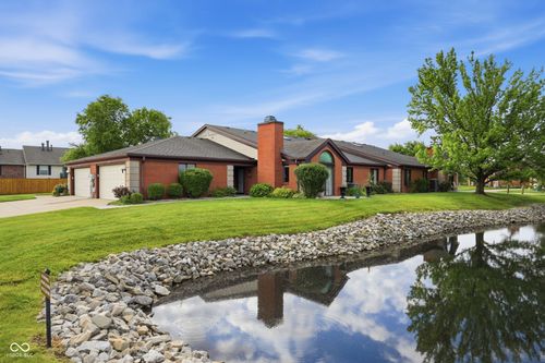 9278 Oak Run East Dr, Indianapolis, IN, 46260-5104 | Card Image