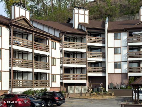 306-616 Turkey Nest Rd, Gatlinburg, TN, 37738-3457 | Card Image