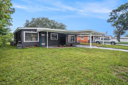6210 Blossom Ave, TAMPA, FL, 33614-4807 | Card Image