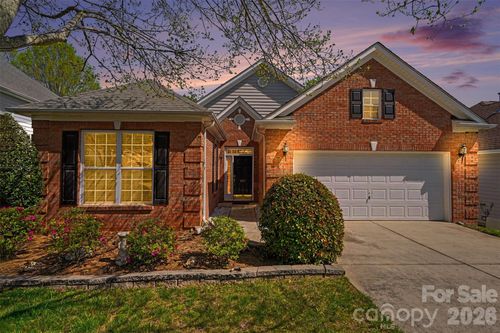 977 Platinum Dr, Fort Mill, SC, 29708-8929 | Card Image