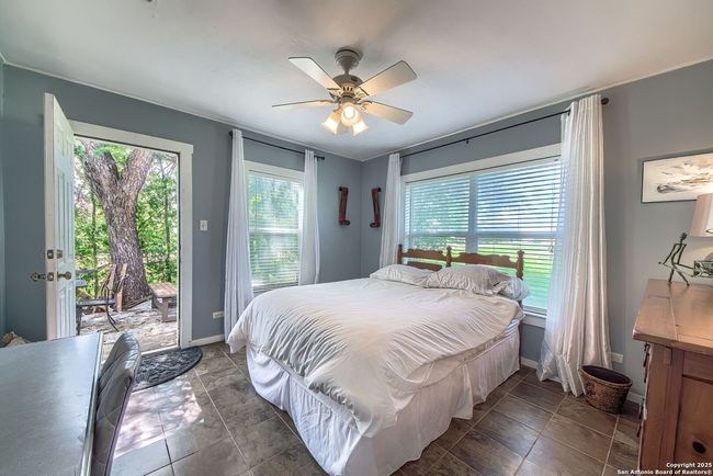 660 Ranch Road 1, House other with 3 bedrooms, 1 bathrooms and null parking in Stonewall TX | Image 16