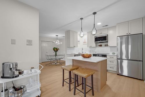 f-116 E Freistadt Road, Thiensville, WI, 53092 | Card Image