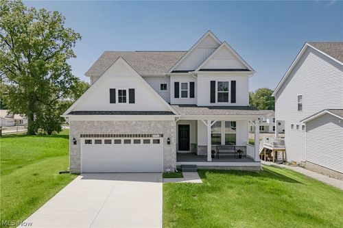 7796 Clydesdale Dr, Mentor, OH, 44060-7809 | Card Image