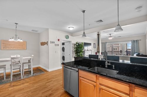 a1-233 Beach Rd, Salisbury, MA, 01952-2275 | Card Image