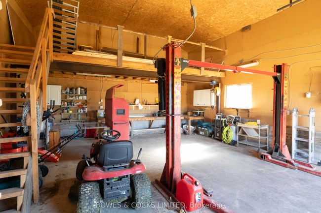 1342 Detlor Rd, House other with 3 bedrooms, 1 bathrooms and 10 parking in L'amable ON | Image 33