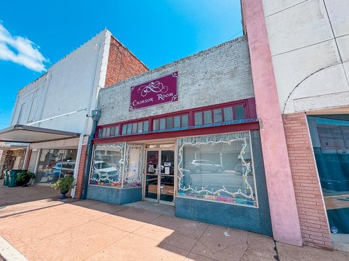 206 W Oak St, Palestine, TX, 75801-2710 | Card Image