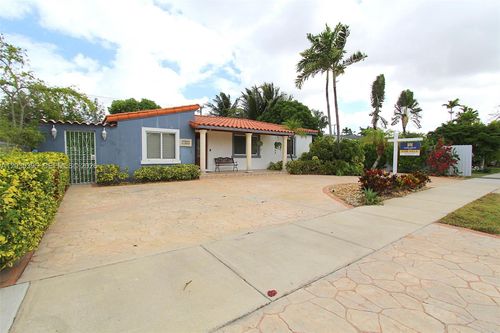 2-7281 Sw 9th St, Miami, FL, 33144-4605 | Card Image