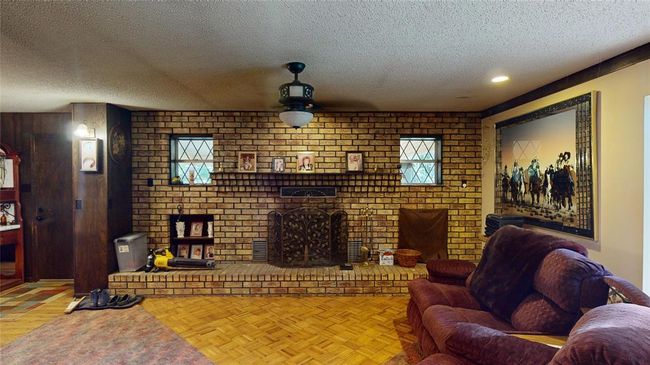 130 Dickey St, House other with 3 bedrooms, 2 bathrooms and 2 parking in BRONSON TX | Image 4