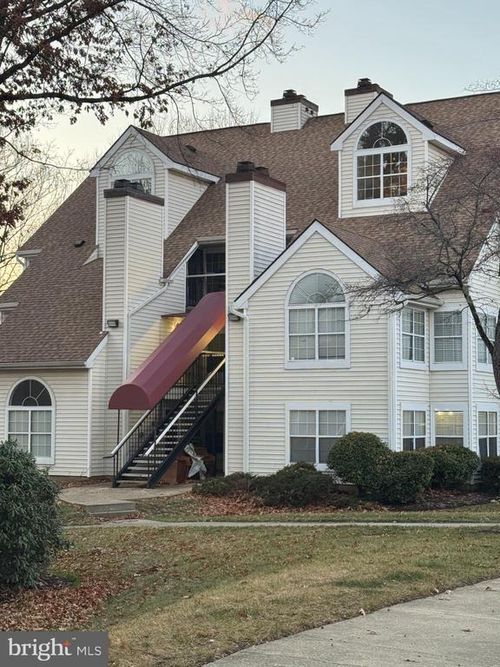 8-201-10409 Beacon Ridge Dr, BOWIE, MD, 20721-2944 | Card Image