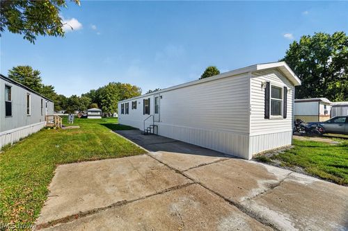 3583 Austin Rd, Geneva, OH, 44041-7758 | Card Image