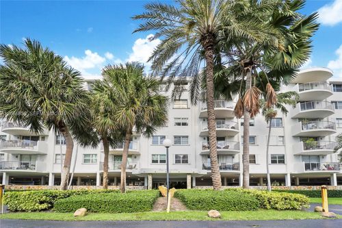 409-210 Sea View Dr, Key Biscayne, FL, 33149-2524 | Card Image
