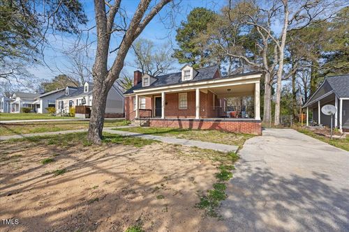 818 Eastern Ave, Rocky Mount, NC, 27801-5861 | Card Image