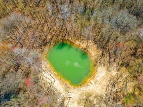 22152 Sherwood Rd, Sumpter Township, MI, 48111-9321 | Card Image