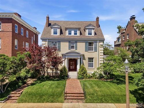 4917 Pershing Pl, Saint Louis, MO, 63108-1201 | Card Image