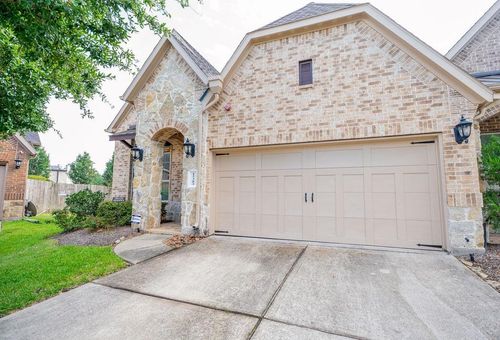 15303 Westland Gate Dr, Conroe, TX, 77384-3635 | Card Image
