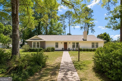 670 Hillmont Dr, waycross, GA, 31503-8901 | Card Image