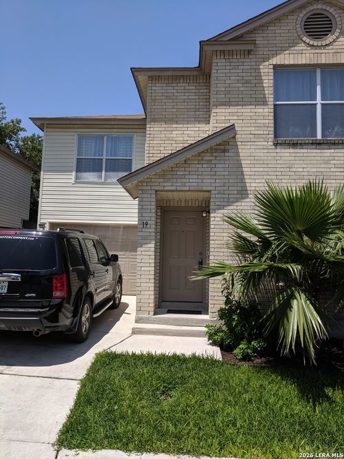 19 Fannin Post, San Antonio, TX, 78240-5239 | Card Image