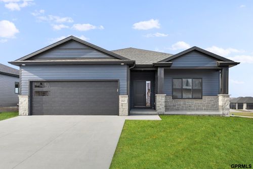 435 N 105th St, Lincoln, NE, 68527-2512 | Card Image