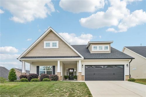 3451 Castlerock Dr, Burlington, NC, 27215-0060 | Card Image