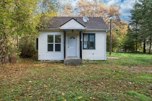 21901 Loyalist Pky, Carrying Place, ON, K0K1L0 | Card Image