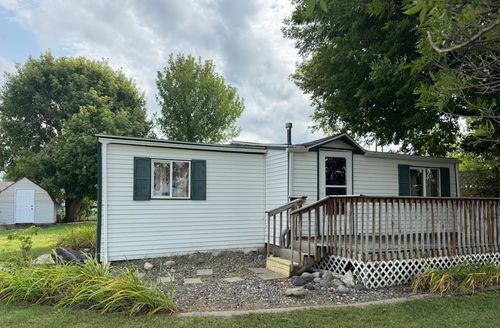 1711 15th Ave N, Moorhead, MN, 56560-1847 | Card Image