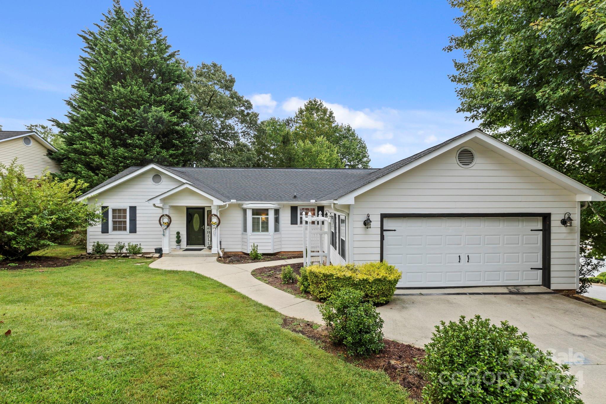 Park Ridge Ct, Asheville, NC 28803