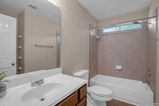 109 Lieck Cv, House other with 5 bedrooms, 4 bathrooms and null parking in Cibolo TX | Image 24