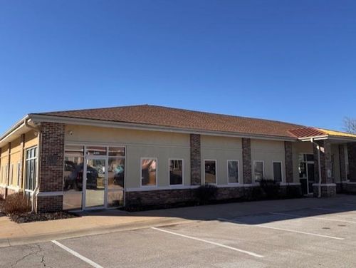 459 Sw Ward Rd, Lee's Summit, MO, 64081-2448 | Card Image