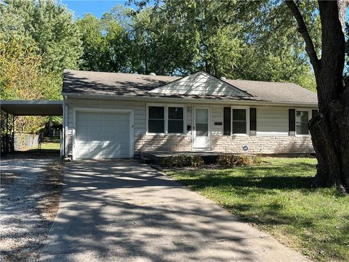 413 Sw Highland St, Lee's Summit, MO, 64063-3922 | Card Image