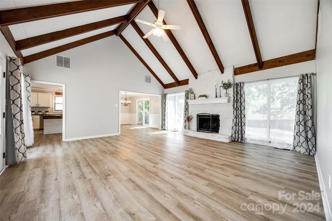 3071 Point Clear Dr, House other with 3 bedrooms, 2 bathrooms and null parking in Tega Cay SC | Image 4