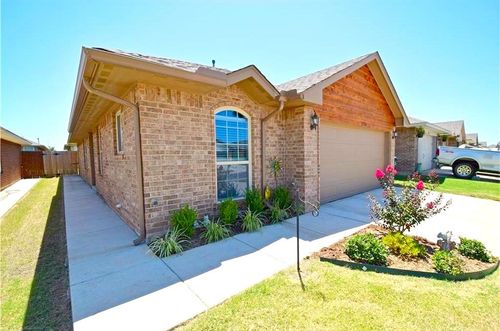 2324 Nw 199th St, Edmond, OK, 73012-5216 | Card Image