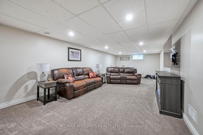 2 Philip St, House other with 4 bedrooms, 2 bathrooms and 4 parking in Smiths Falls ON | Image 29