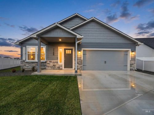 2588 E Mcintosh Ct, Emmett, ID, 83617-8024 | Card Image