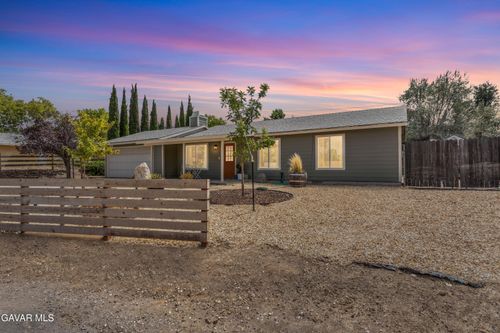 20410 Steeple Ct, Tehachapi, CA, 93561-8712 | Card Image