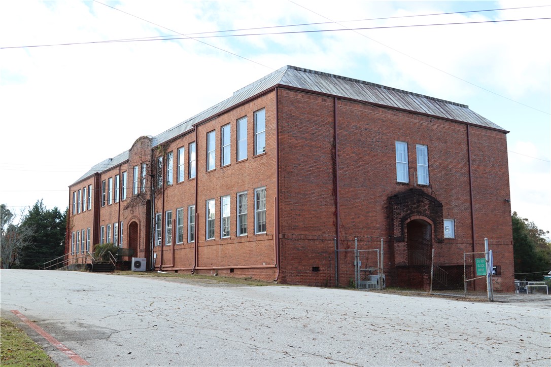 Commercial Sale in Walhalla 4