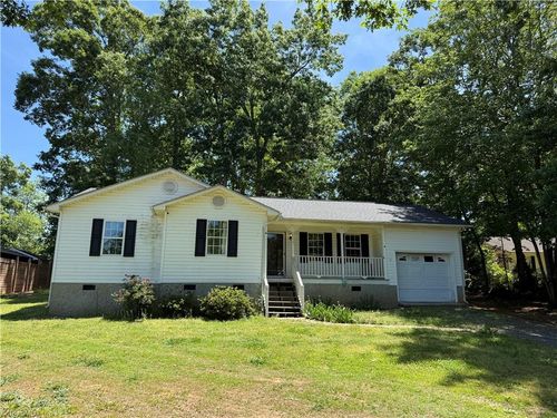 1717 Lantern Dr, Asheboro, NC, 27205-9779 | Card Image
