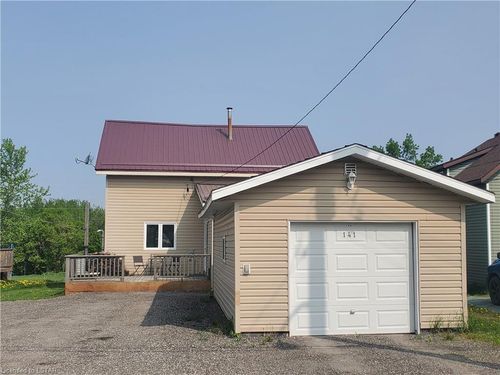 141 Essex Ave, Iroquois Falls, ON, P0K1E0 | Card Image
