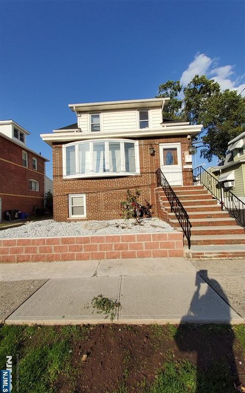 613 3rd Ave, Lyndhurst, NJ, 07071-1231 | Card Image