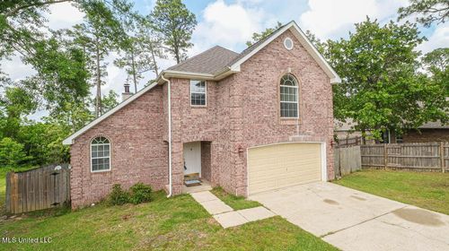 2106 Lauren Dr, Biloxi, MS, 39532-3305 | Card Image