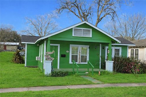 533 Michigan Ave, Bogalusa, LA, 70427-3117 | Card Image