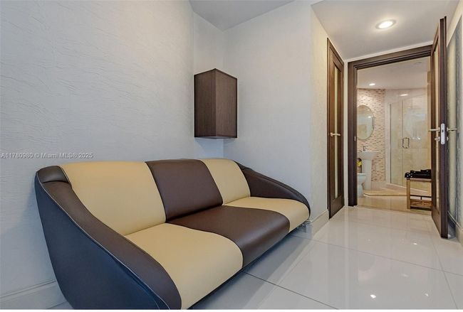 APT-1507 - 17001 Collins Ave, Condo with 1 bedrooms, 2 bathrooms and null parking in Sunny Isles Beach FL | Image 9
