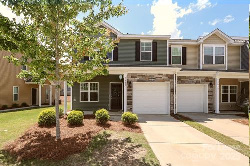 7024 Jane Parks Way, Charlotte, NC, 28217-3670 | Card Image
