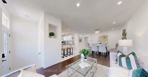 246 Beechy Dr, Richmond Hill, ON, L4C2X7 | Card Image