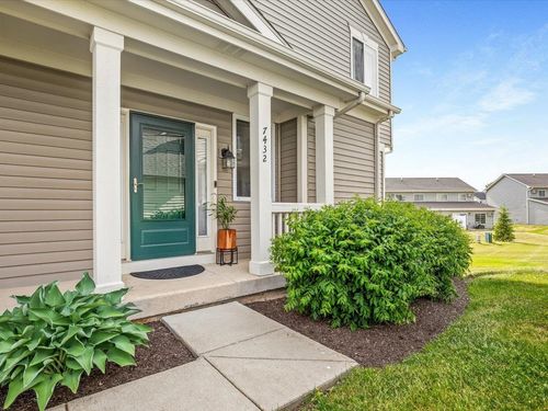 7432 Thomas Dr, Loves Park, IL, 61111-5387 | Card Image