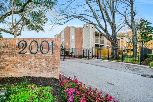 apt-11h-2001 Bering Dr, Houston, TX, 77057-3763 | Card Image